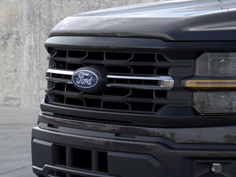 New 2026 Agate Black Ford XLT image 42