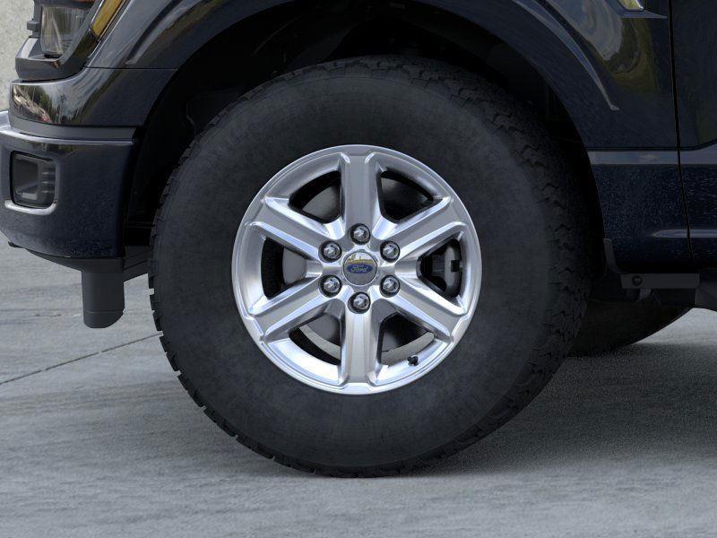 New 2026 Agate Black Ford XLT image 44