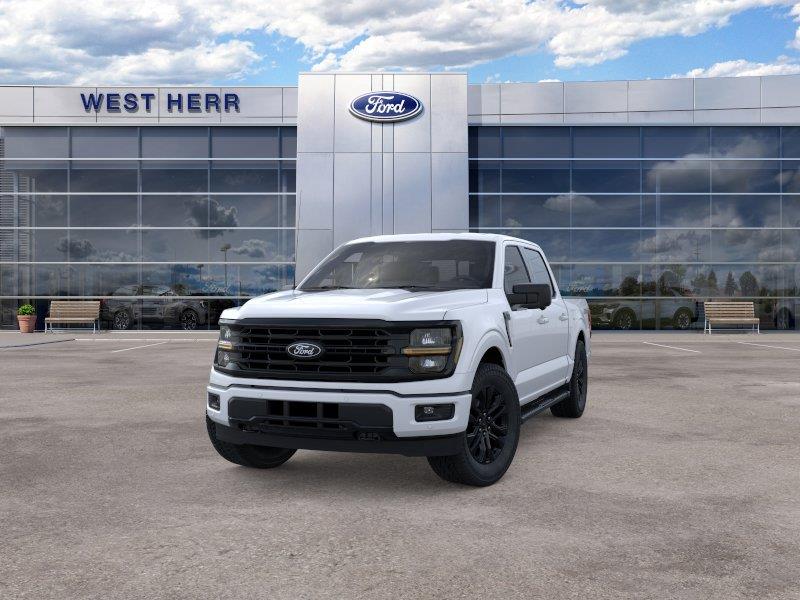 New 2026 Oxford White Ford XLT image 3