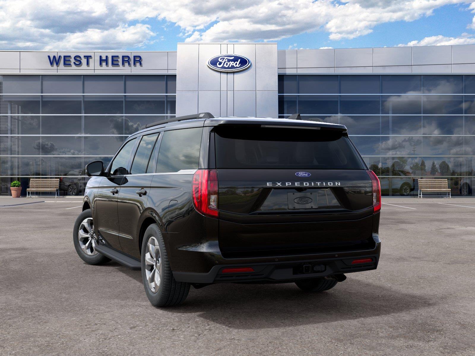 New 2027 Agate Black Ford Active image 4