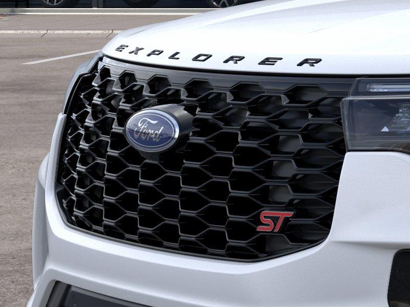 New 2026 Star White Metallic Tri-Coat Ford ST image 17