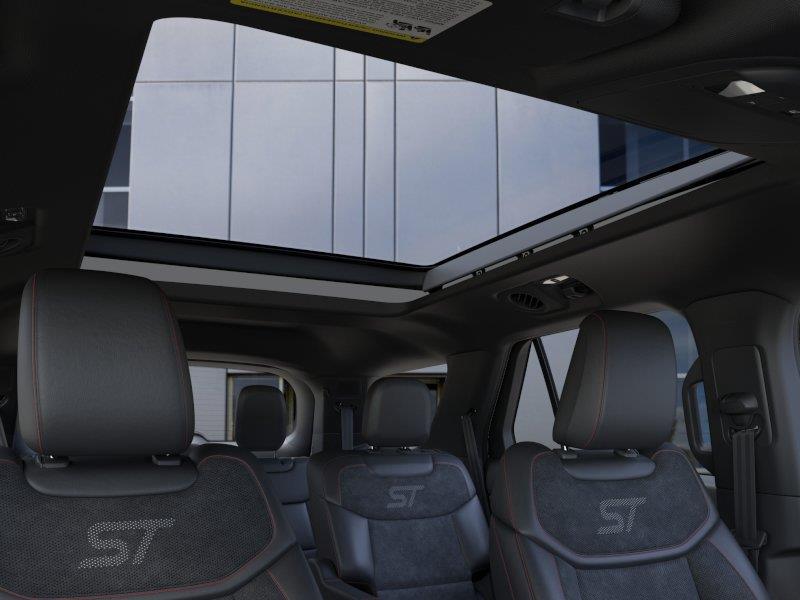 New 2026 Star White Metallic Tri-Coat Ford ST image 22