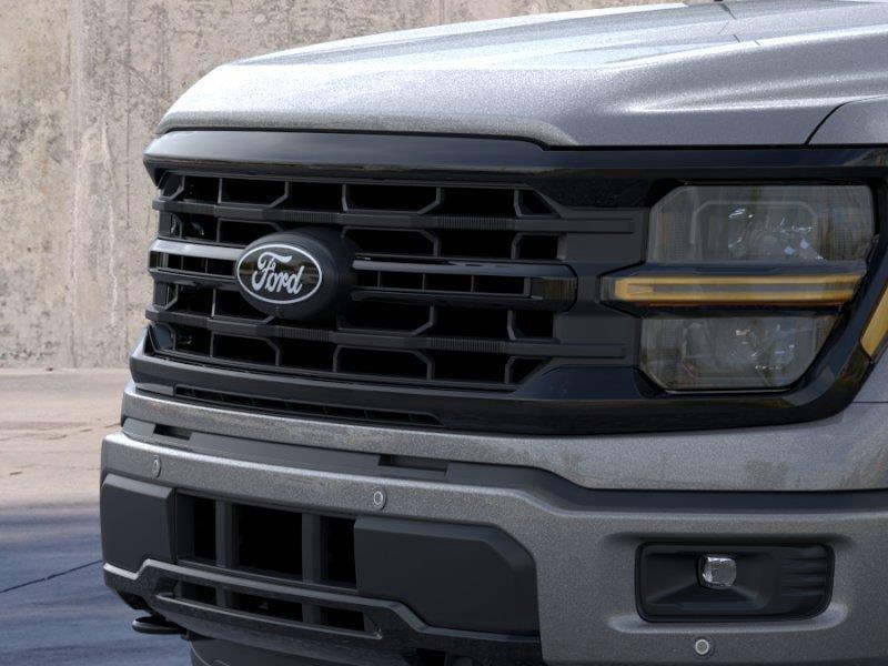 New 2026 Carbonized Gray Metallic Ford XLT image 17