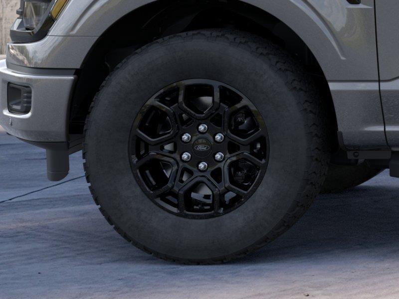 New 2026 Carbonized Gray Metallic Ford XLT image 19