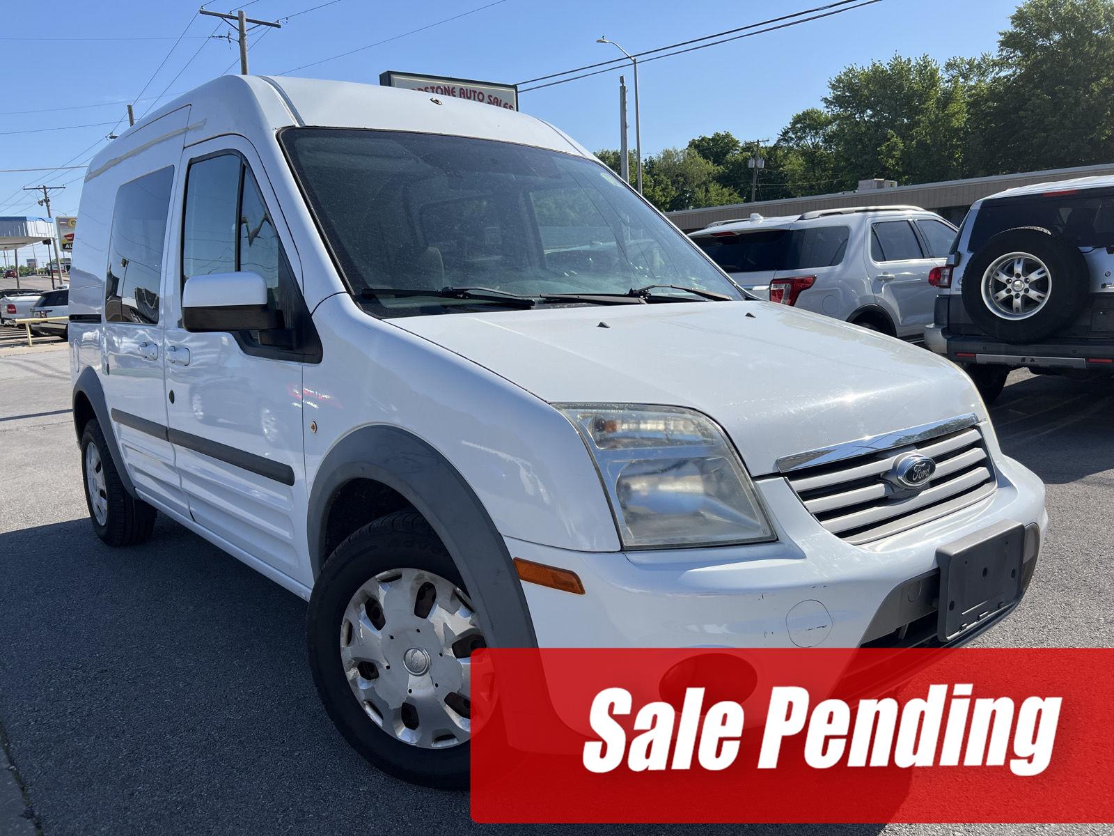 Frozen White 2013 Ford Transit Connect Wagon XLT FWD Van Front-Wheel Drive Automatic