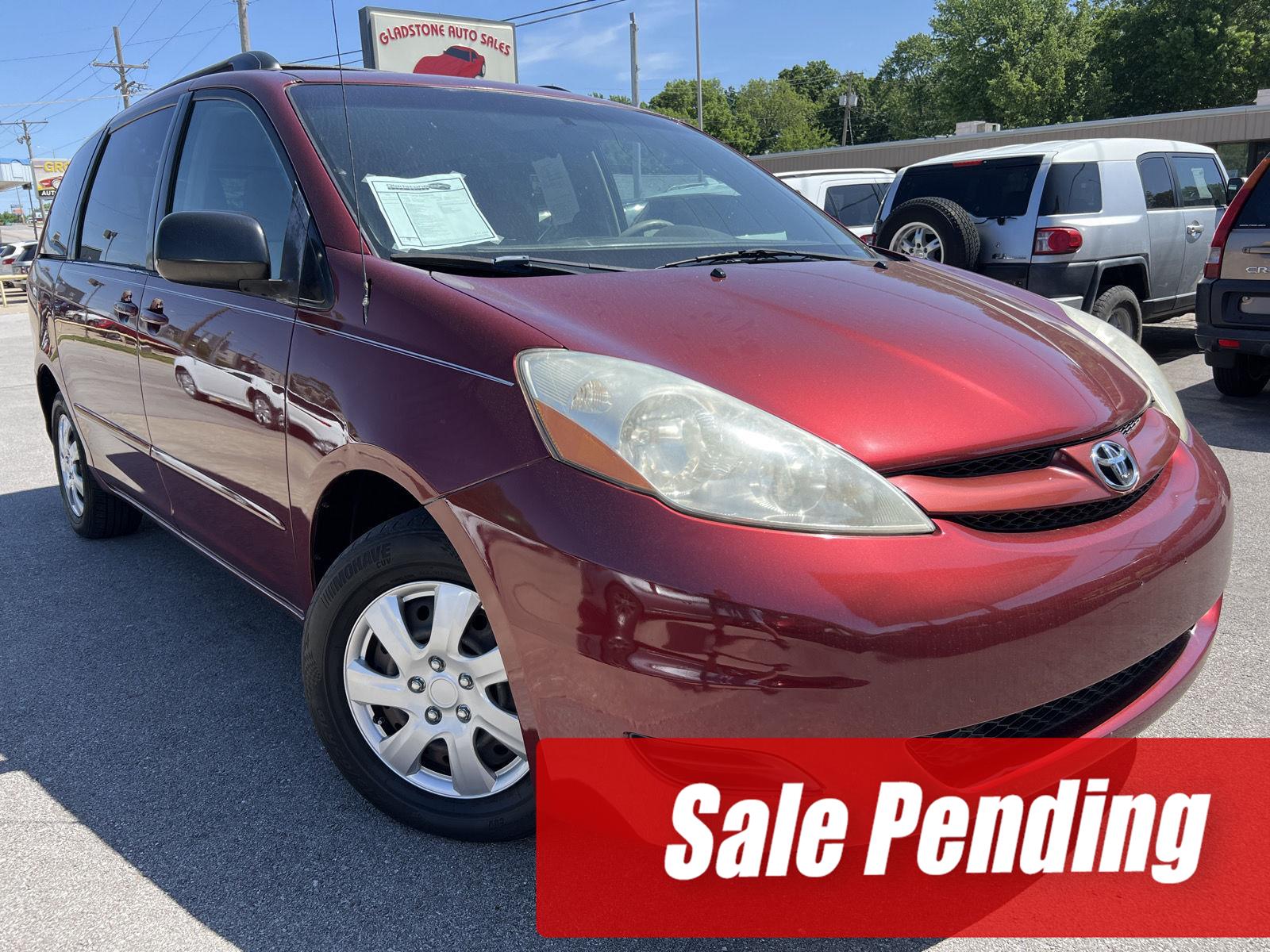 Salsa Red Pearl 2009 Toyota Sienna Minivan Front-Wheel Drive Automatic
