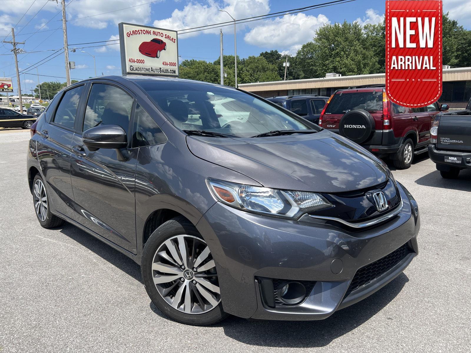 Gray (Modern Steel Metallic) 2017 Honda Fit Hatchback Front-Wheel Drive Continuously Variable Transmission