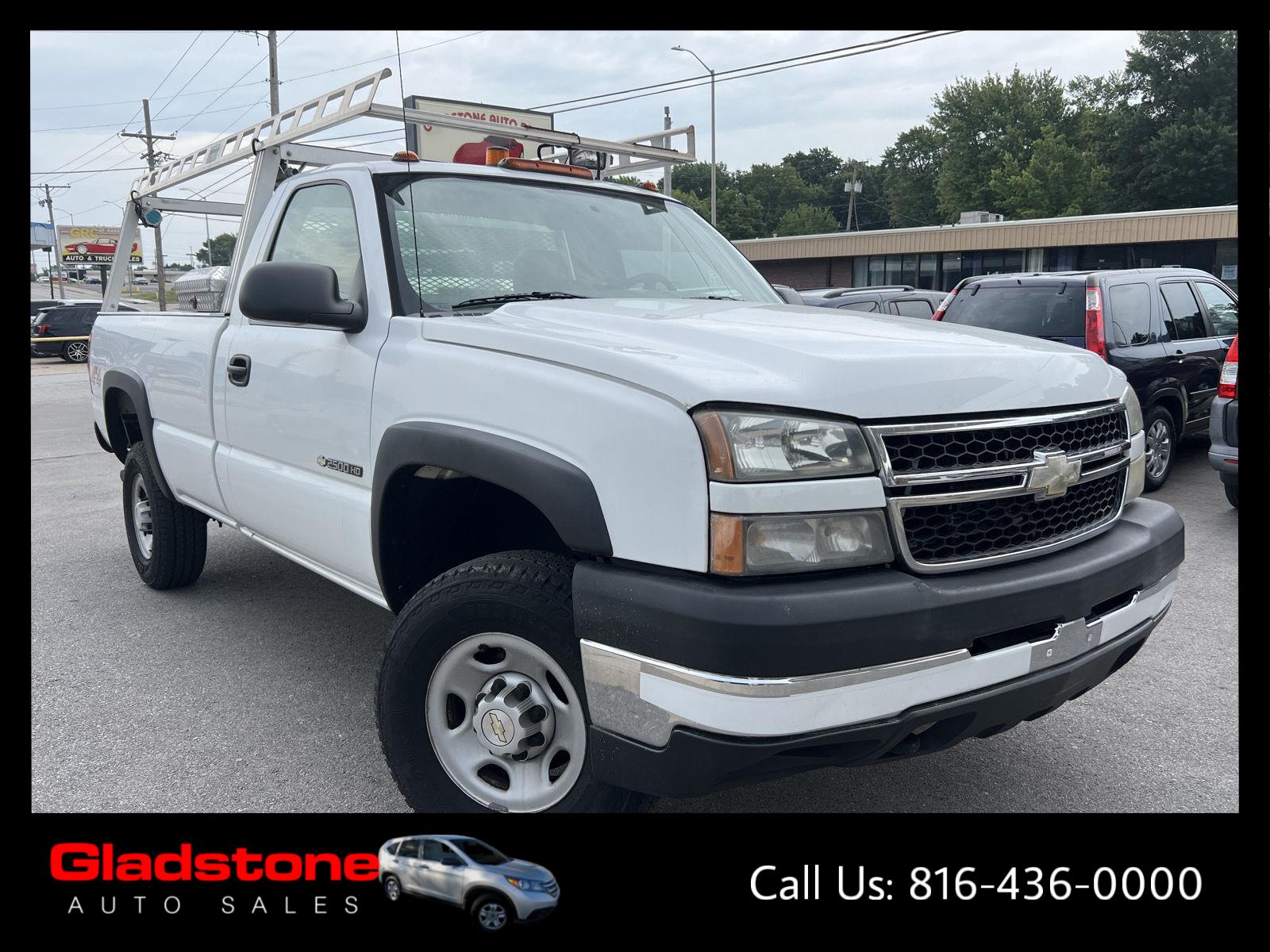 Summit White 2006 Chevrolet Silverado 2500HD Pickup Truck Four-Wheel Drive 5-Speed Manual Overdrive