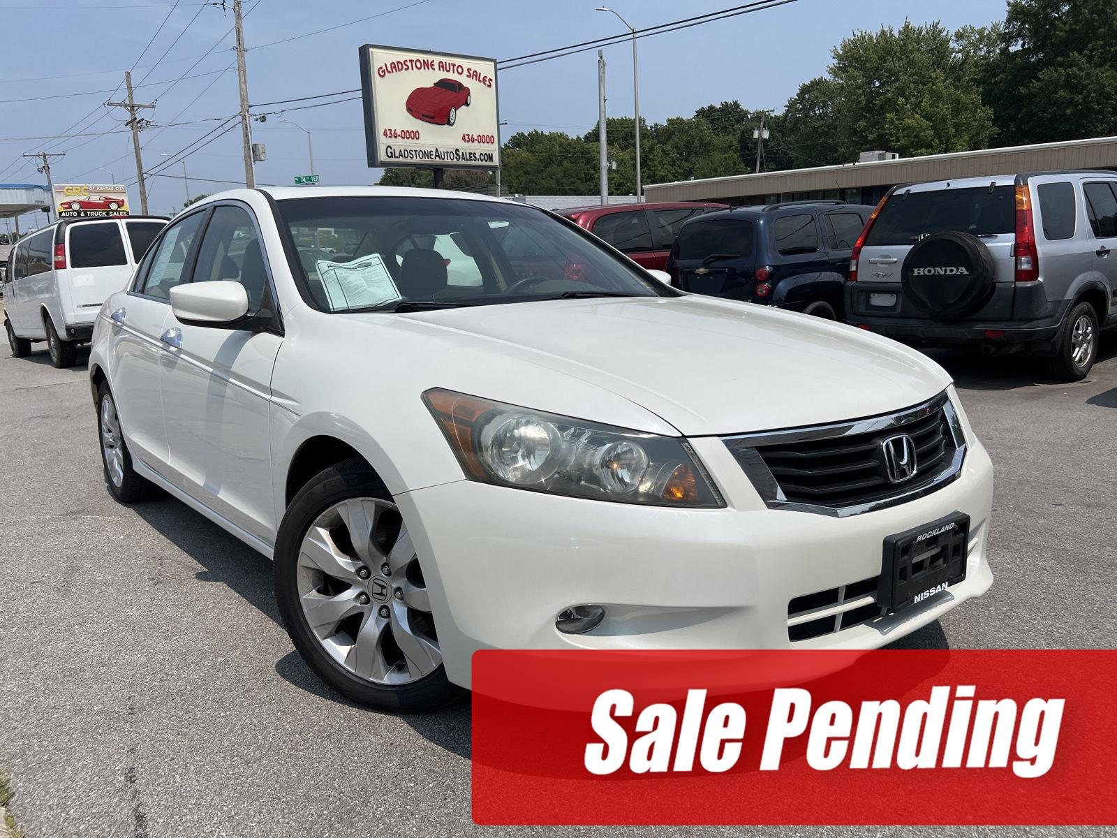 White Diamond Pearl 2010 Honda Accord Sedan Front-Wheel Drive Automatic