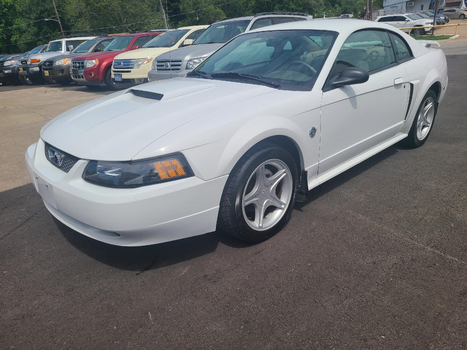 2004 Ford Mustang GT Deluxe - Gladstone Auto Sales