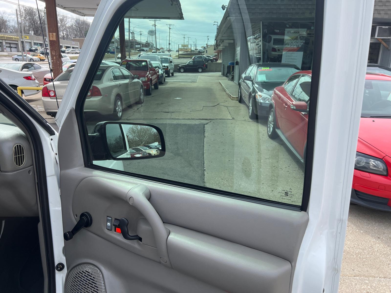 2004 Chevrolet Astro Gladstone Auto Sales