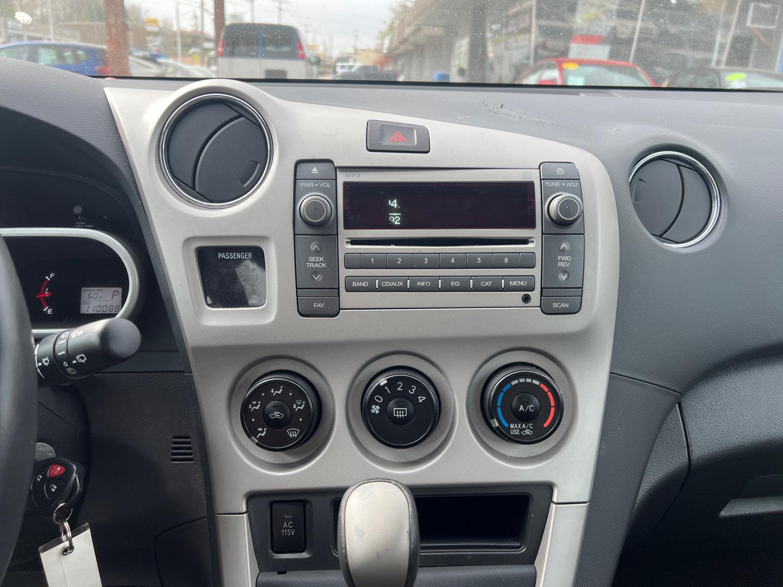 2009 Pontiac Vibe w/1SB Gladstone Auto Sales