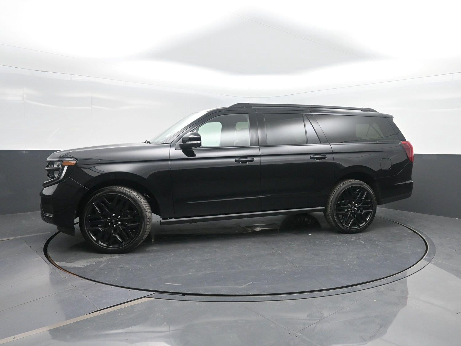 Agate Black Metallic 2027 Ford Expedition SUV / Crossover Four-Wheel Drive Automatic