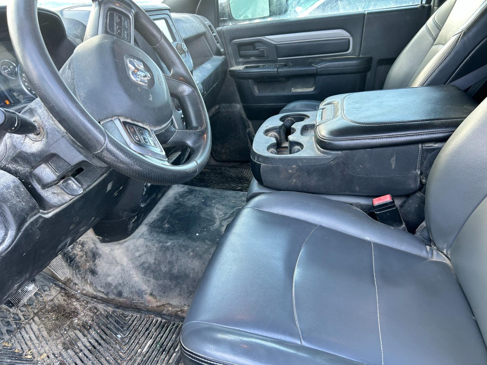 Used 2022 WHITE RAM  image 4