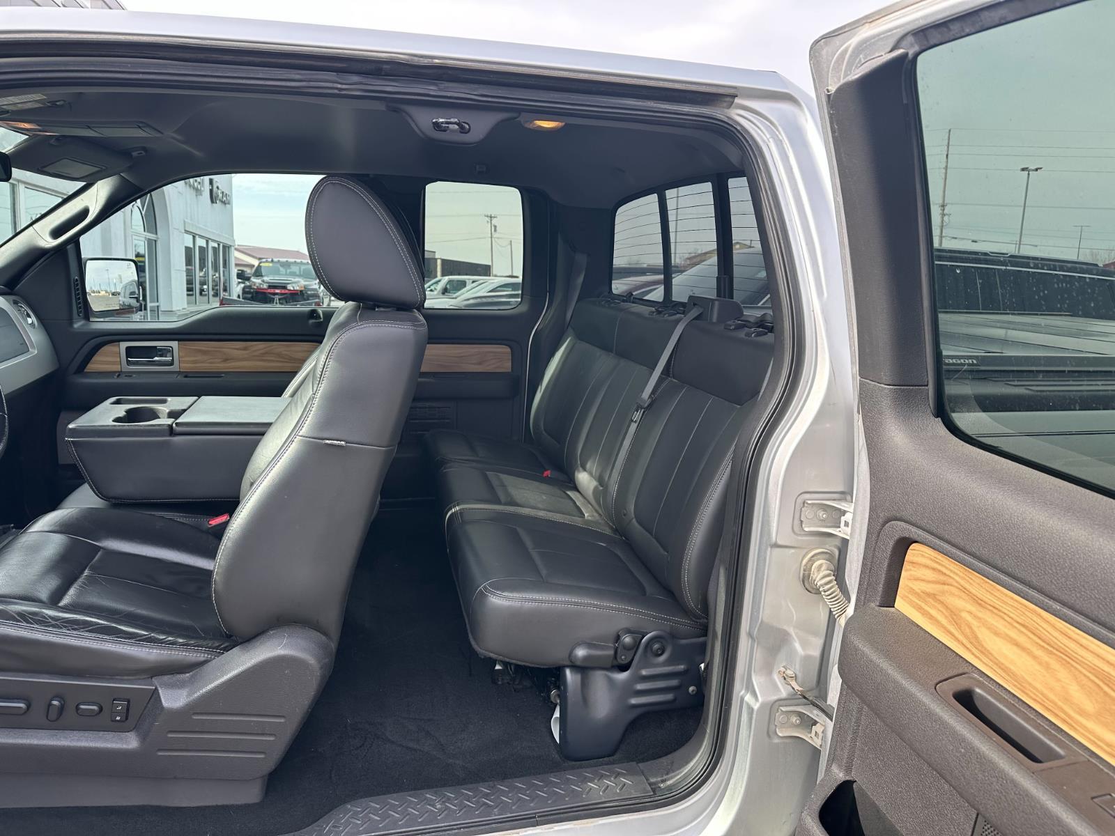 Used 2011 Ingot Silver Metallic Ford Lariat image 9