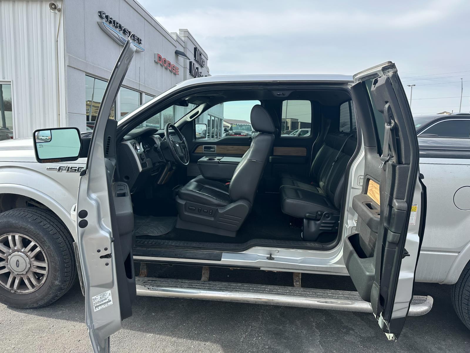 Used 2011 Ingot Silver Metallic Ford Lariat image 10