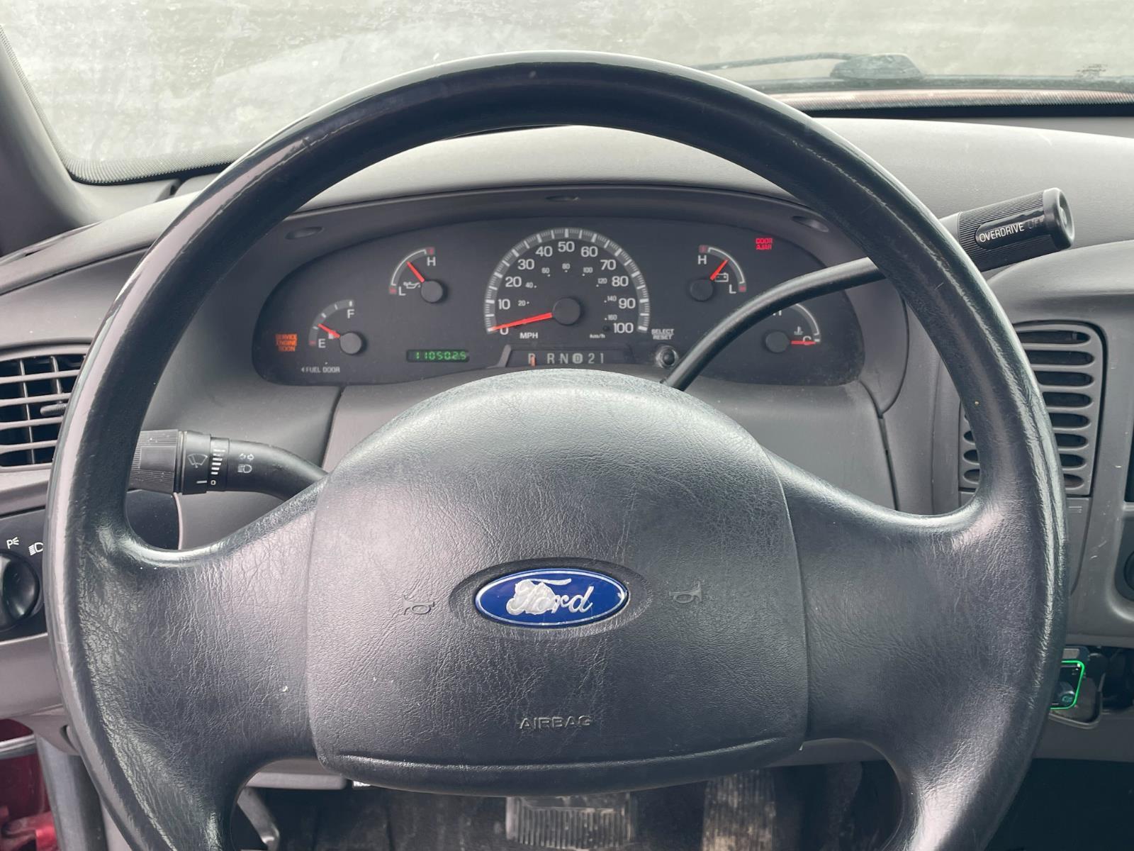 Used 2004 RED Ford XLT image 8