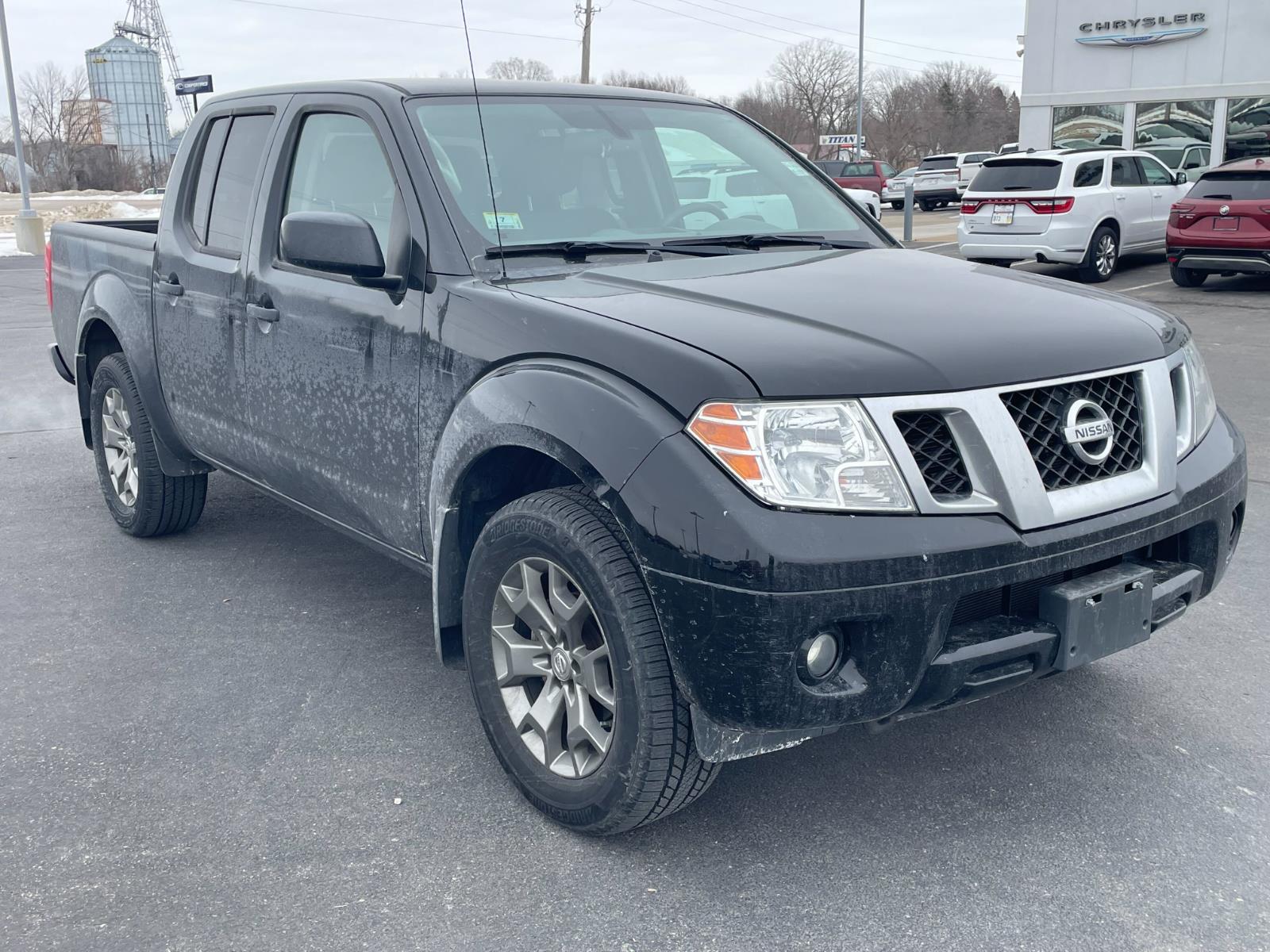 Used 2020 Magnetic Black Pearl Nissan SV image 4
