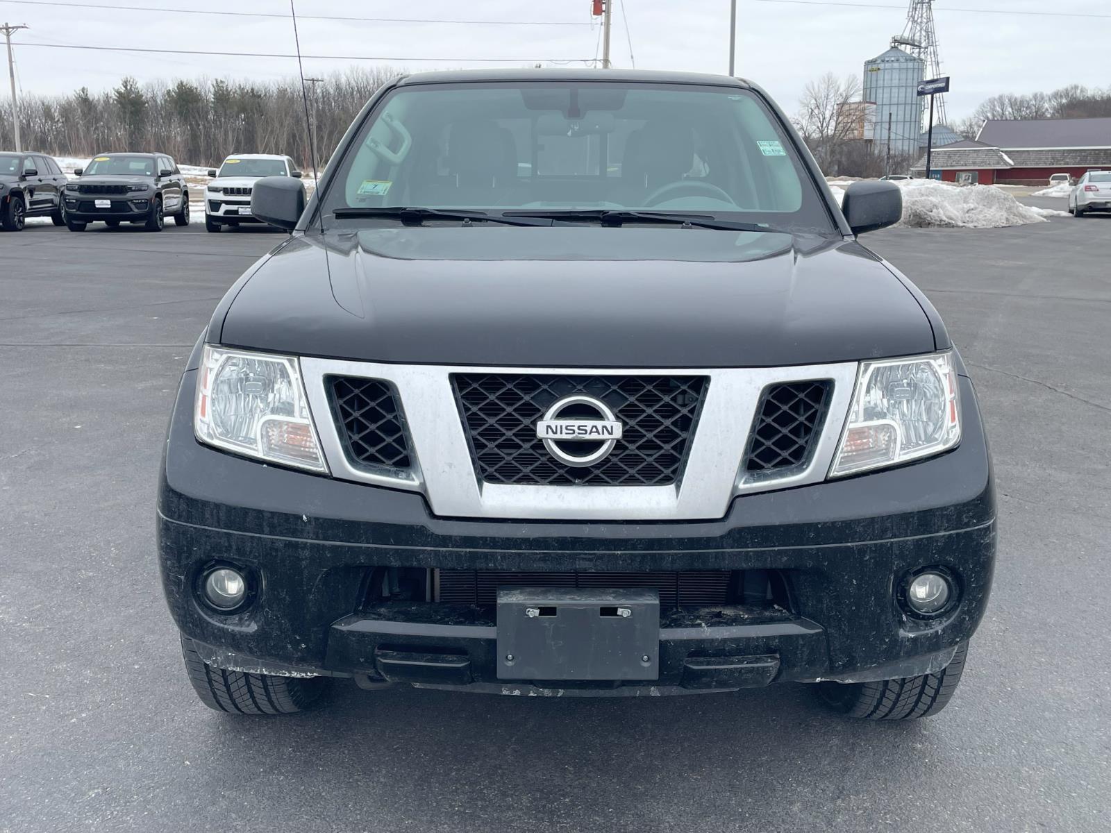 Used 2020 Magnetic Black Pearl Nissan SV image 5