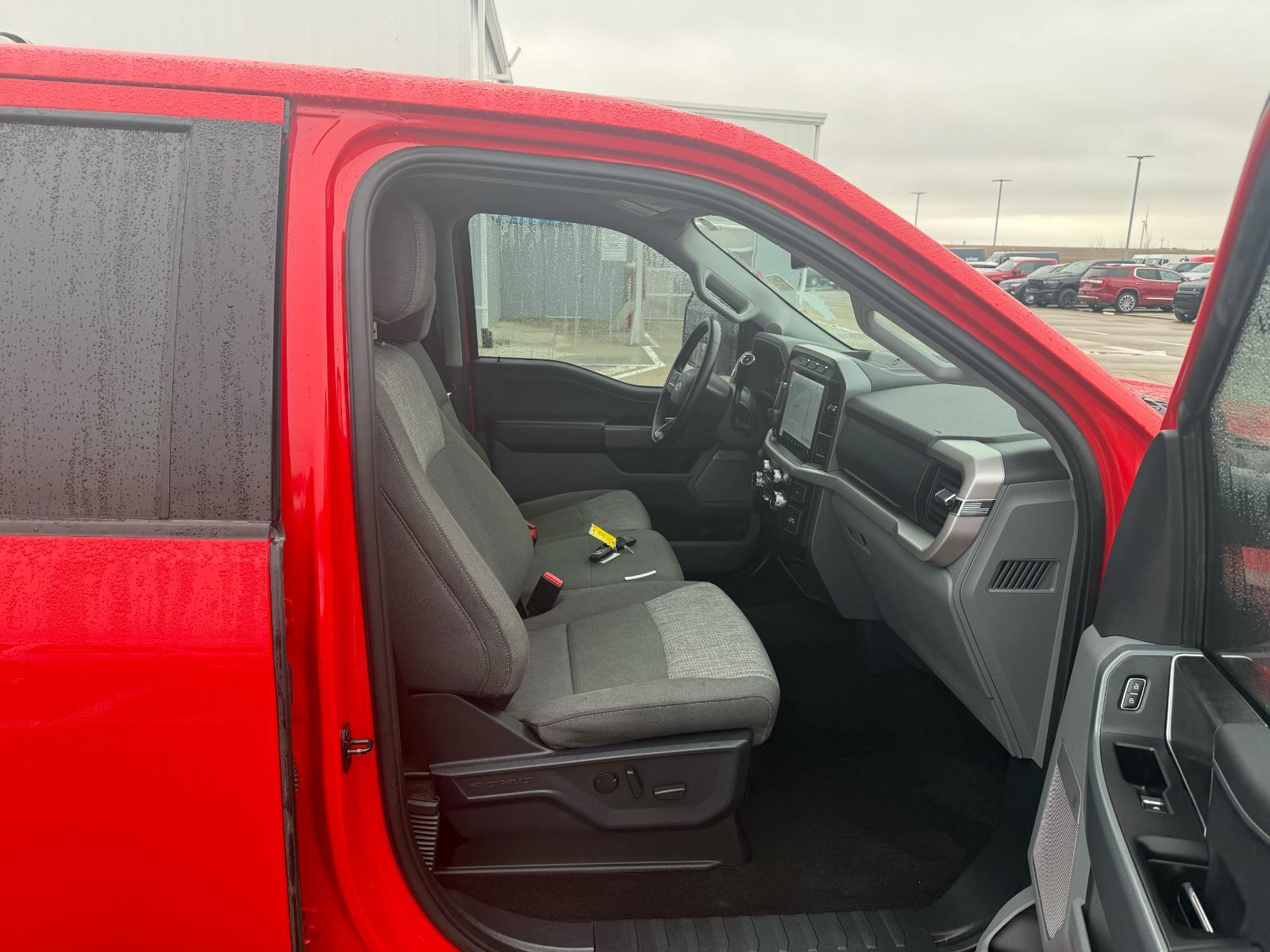 Used 2023 Race Red Ford XLT image 7