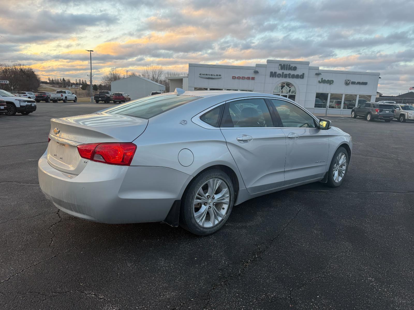 Used 2014 Silver Ice Metallic Chevrolet LT image 5