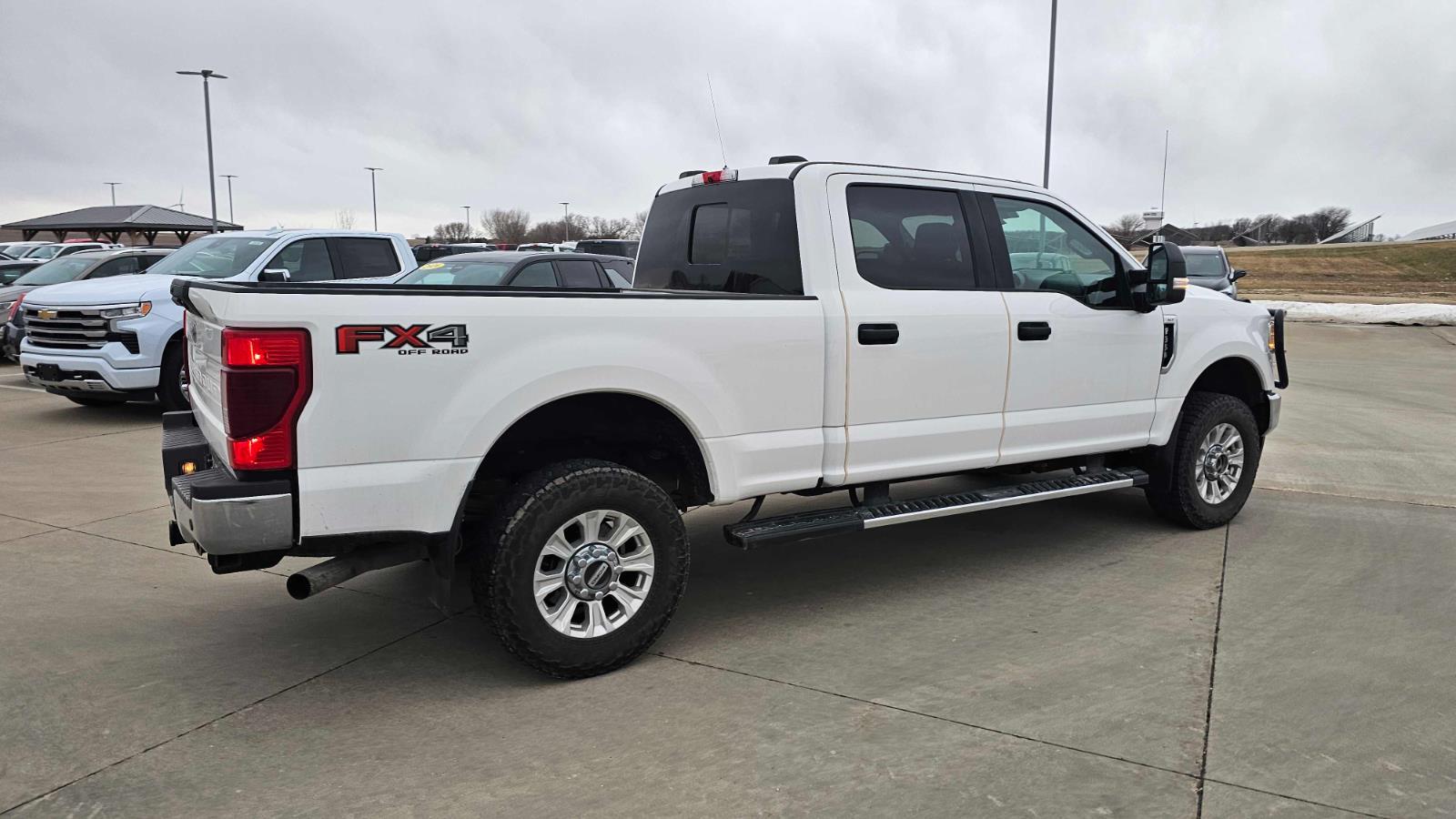 Used 2020 Oxford White Ford XLT image 3