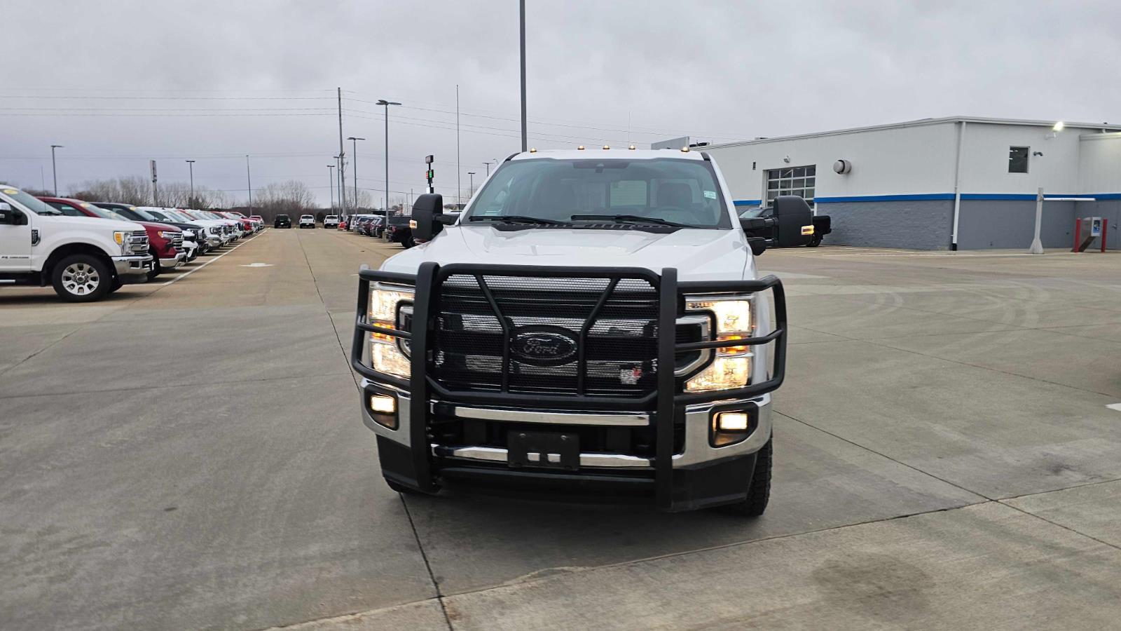 Used 2020 Oxford White Ford XLT image 8