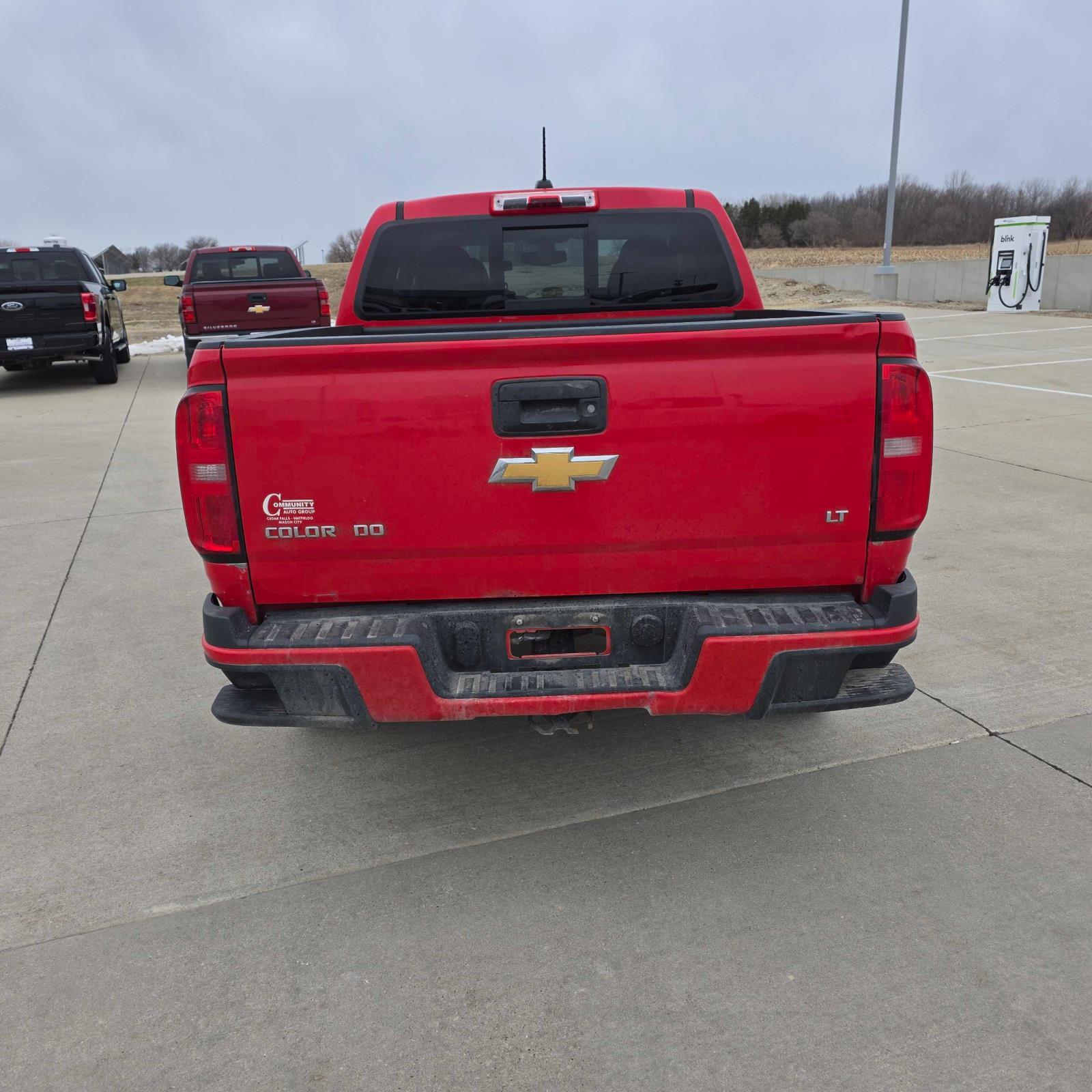 Used 2016 Red Hot Chevrolet 4WD LT image 7