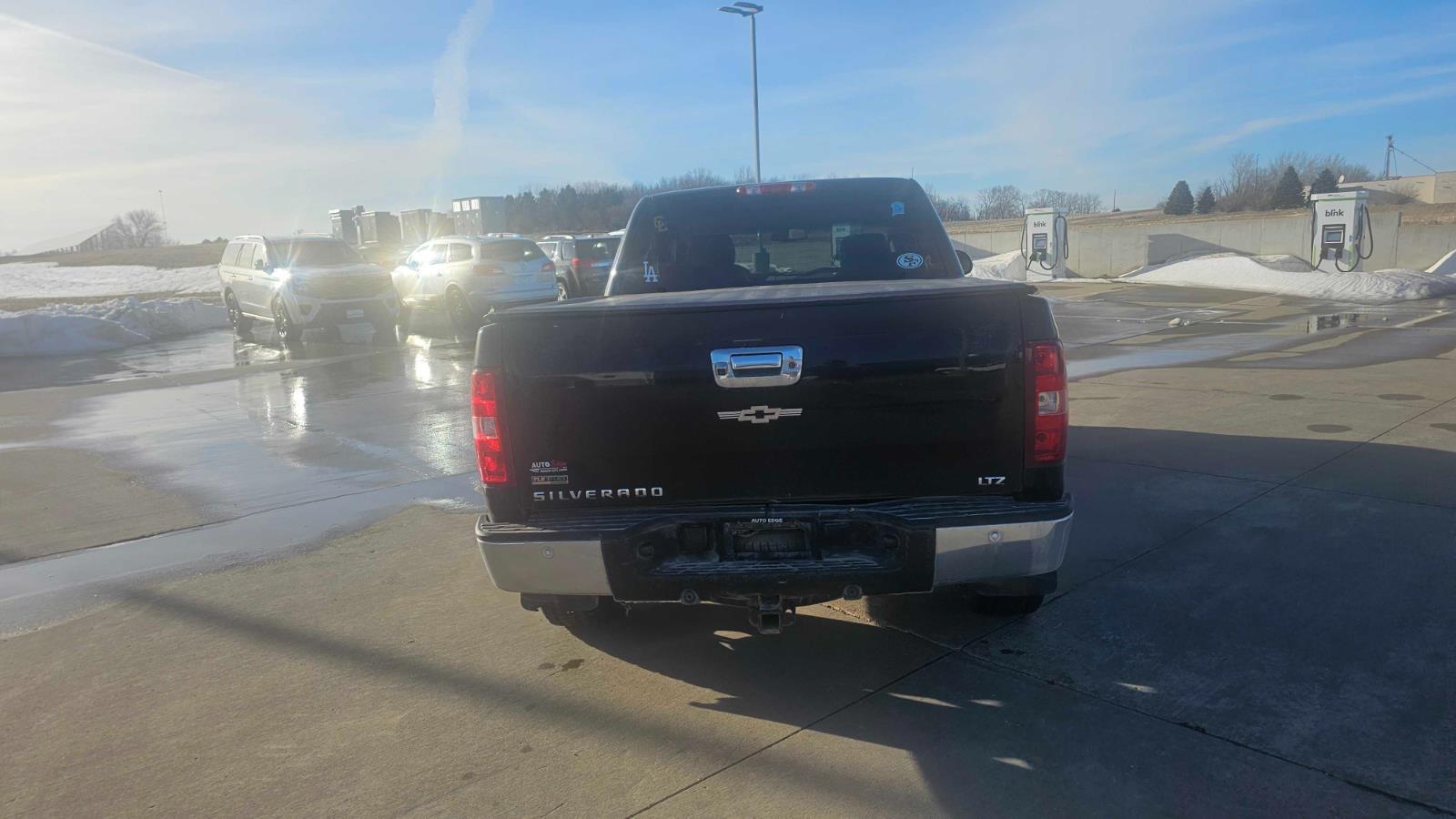 Used 2010 Black Chevrolet LTZ image 5