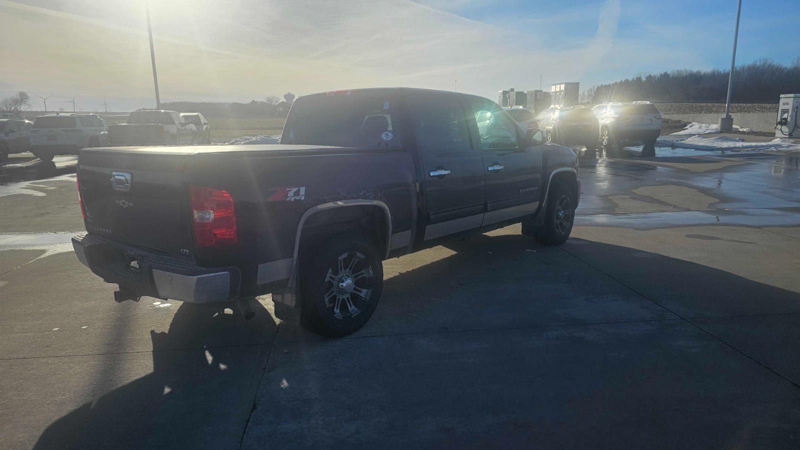 Used 2010 Black Chevrolet LTZ image 7