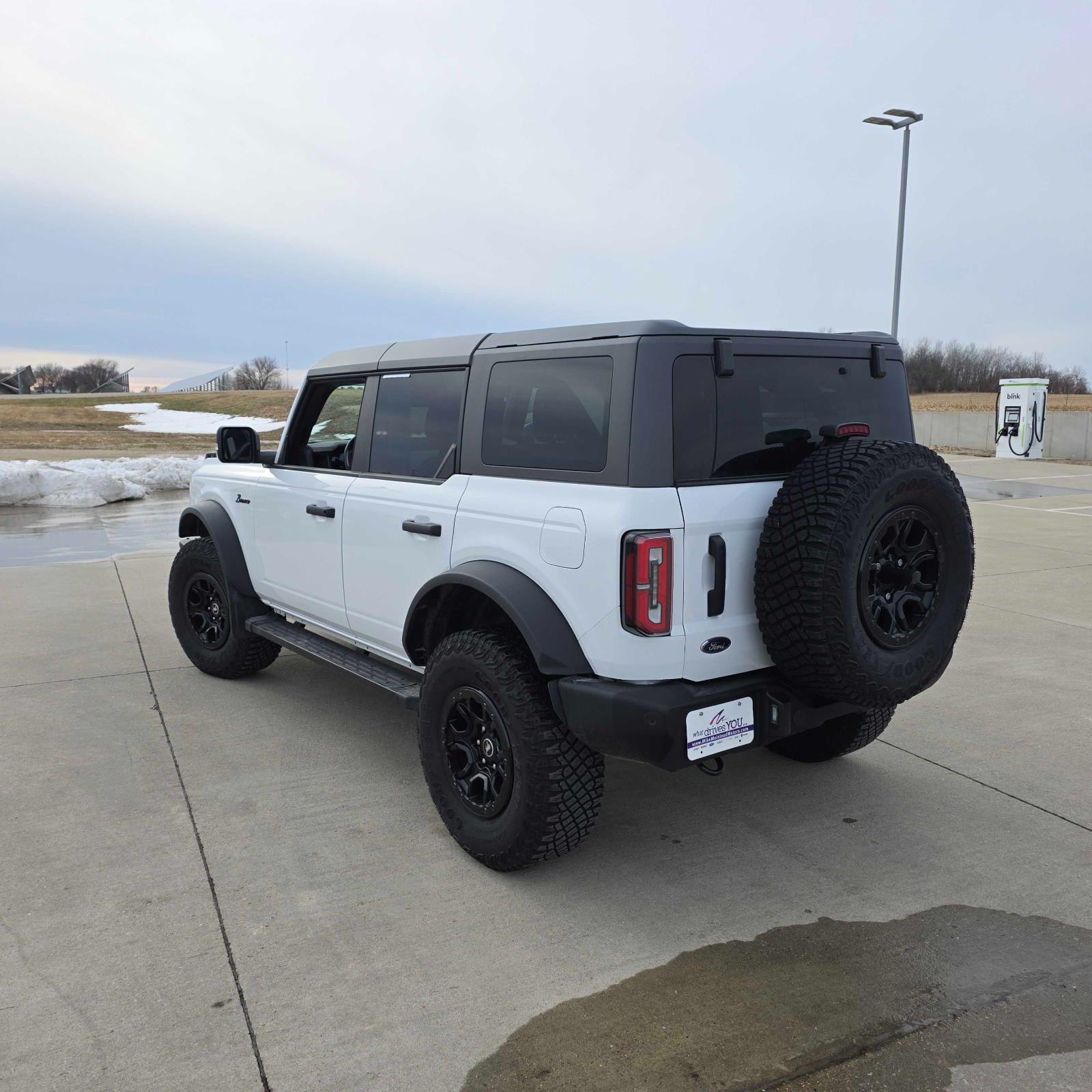 Used 2024 Oxford White Ford Wildtrak image 7