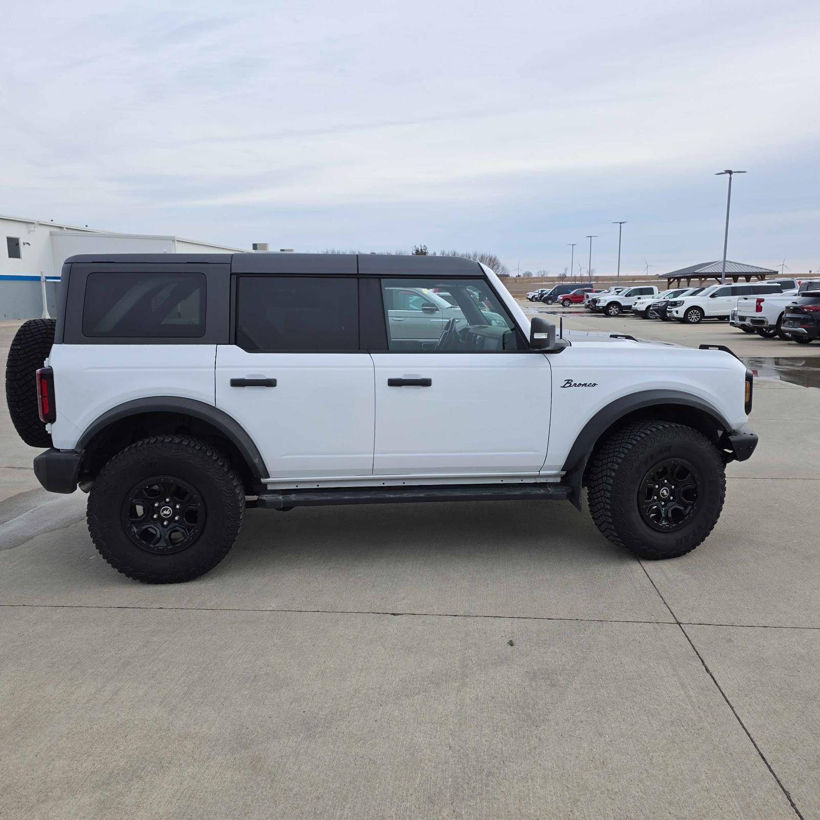 Used 2024 Oxford White Ford Wildtrak image 9