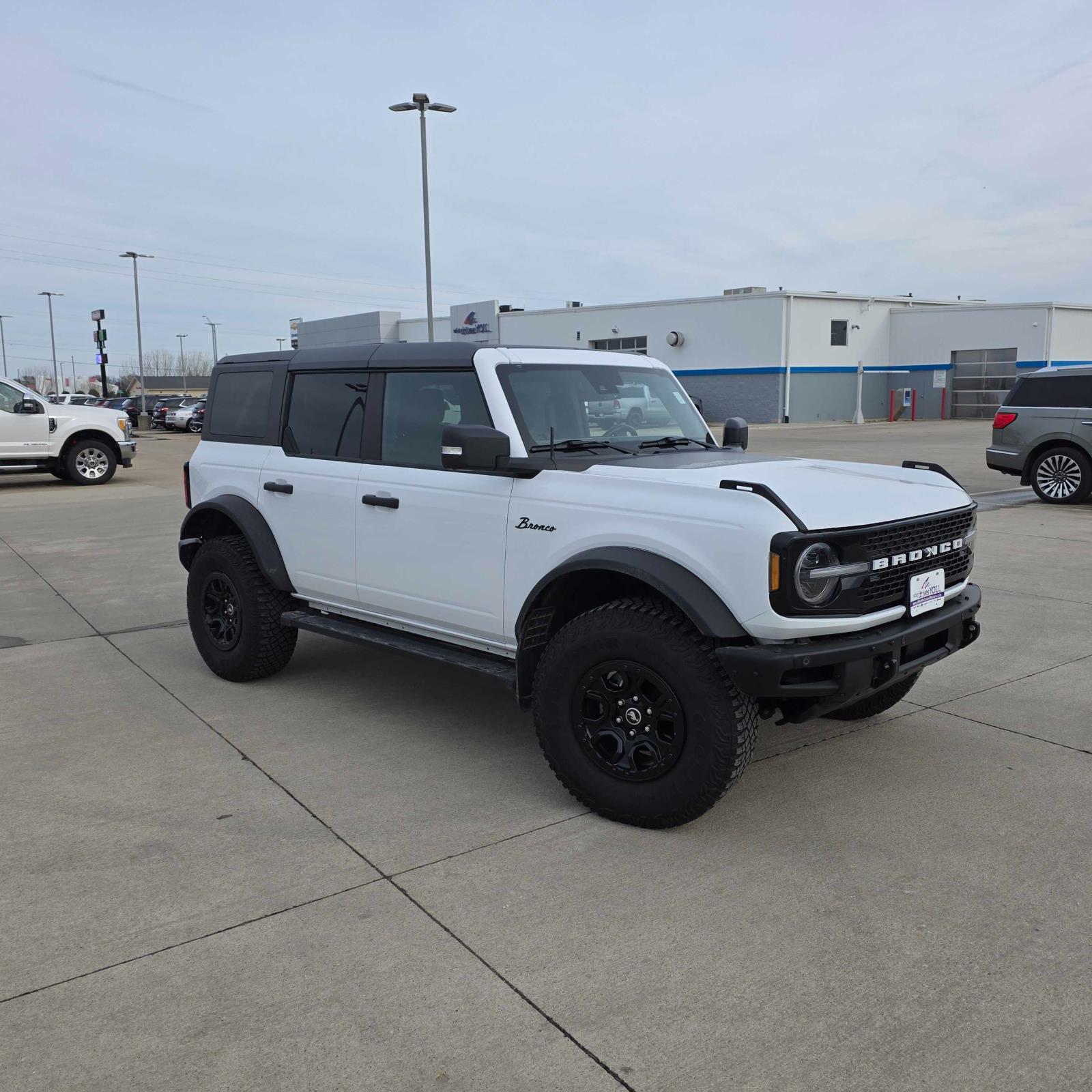 Used 2024 Oxford White Ford Wildtrak image 10