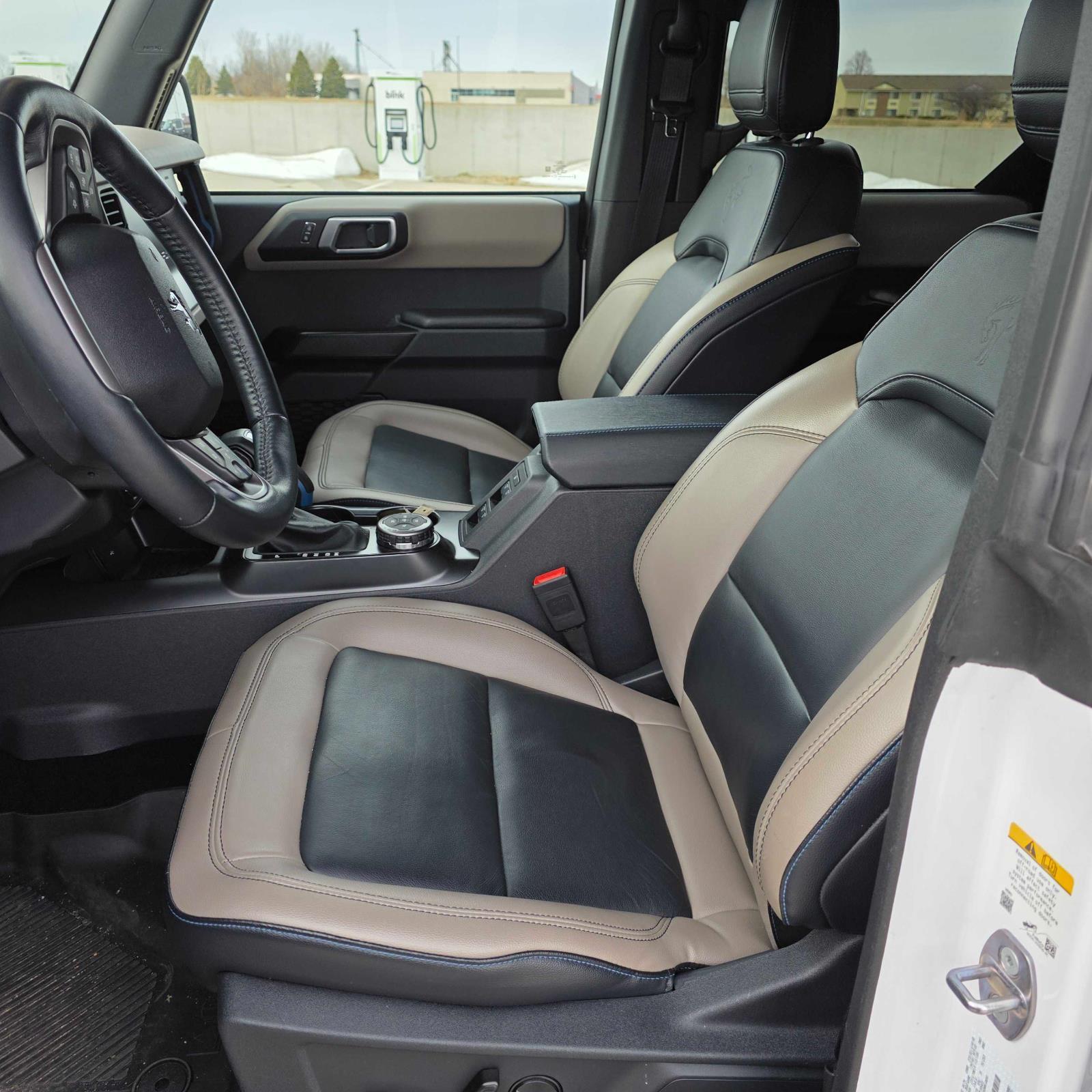 Used 2024 Oxford White Ford Wildtrak image 11