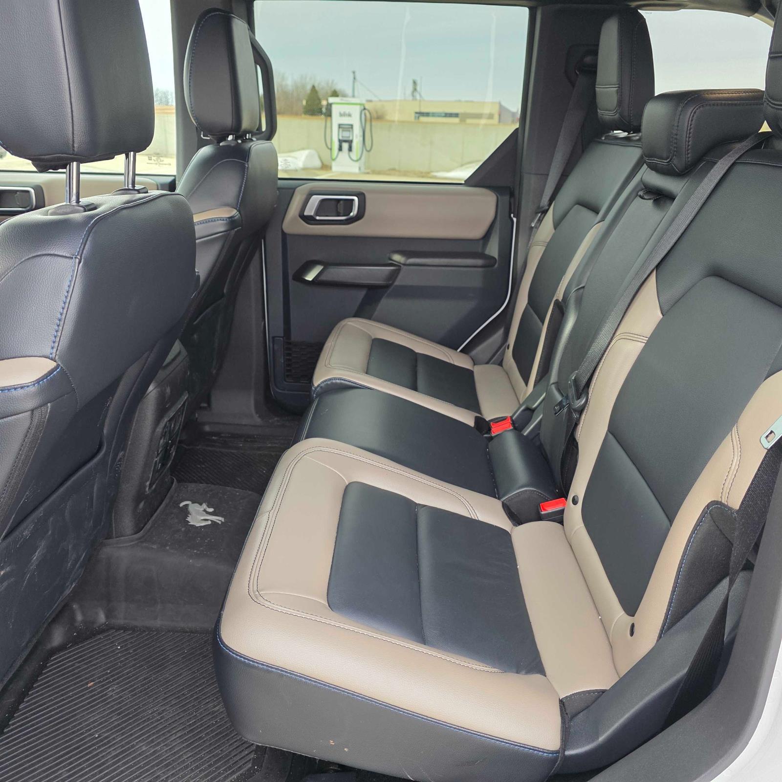 Used 2024 Oxford White Ford Wildtrak image 12