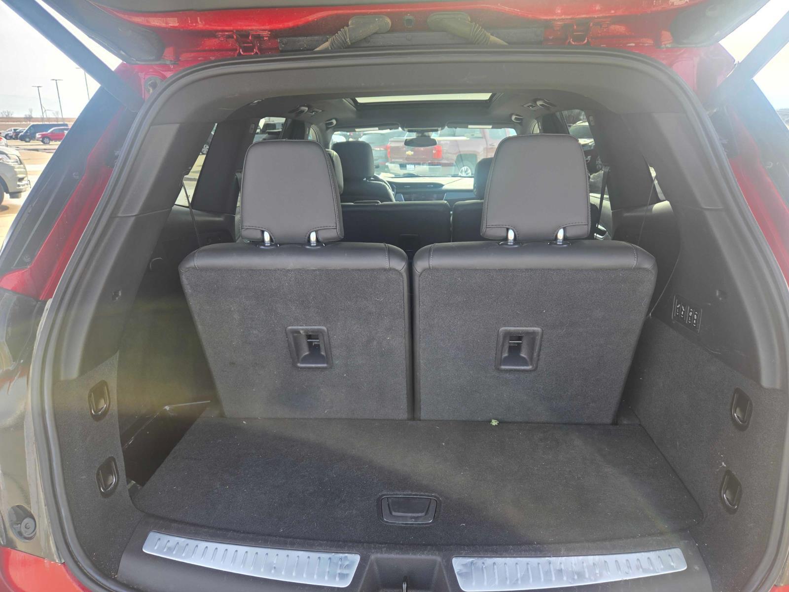 Used 2020 Red Horizon Tintcoat Cadillac AWD Premium Luxury image 8