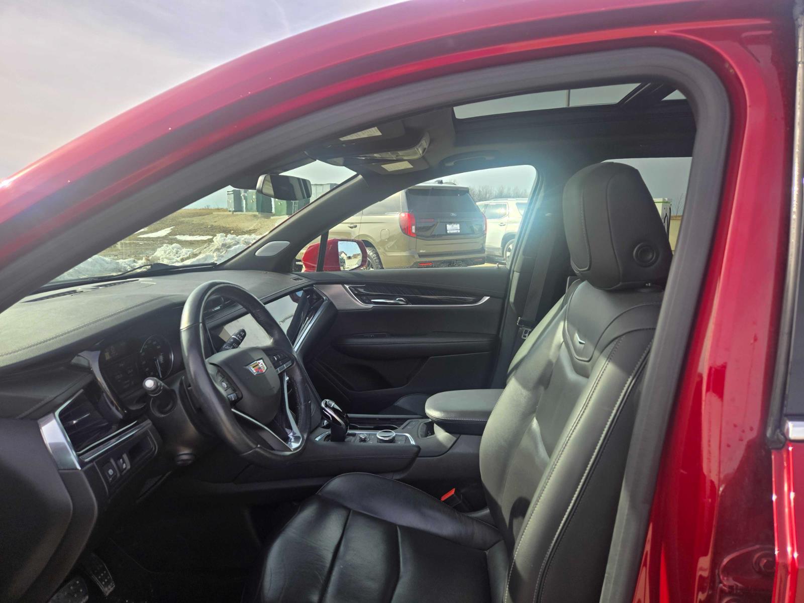 Used 2020 Red Horizon Tintcoat Cadillac AWD Premium Luxury image 10