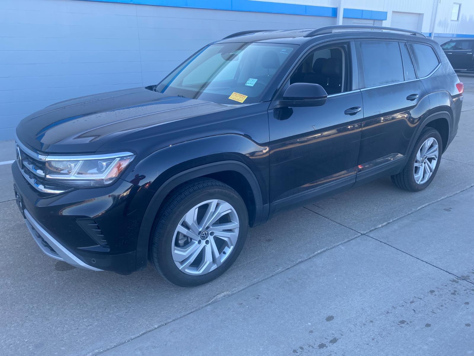 Black 2021 Volkswagen Atlas V6 SE 4Motion with Technology SUV / Crossover All-Wheel Drive