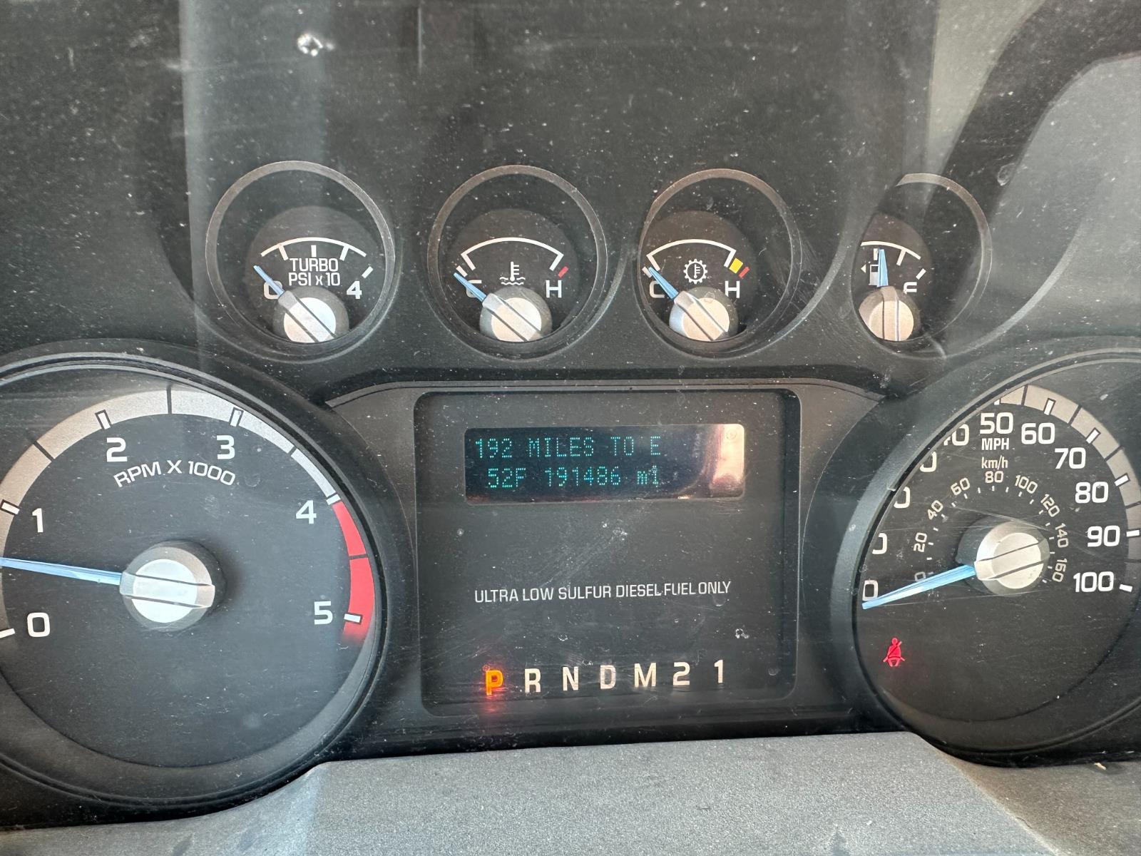 Used 2015 Oxford White FORD  image 9