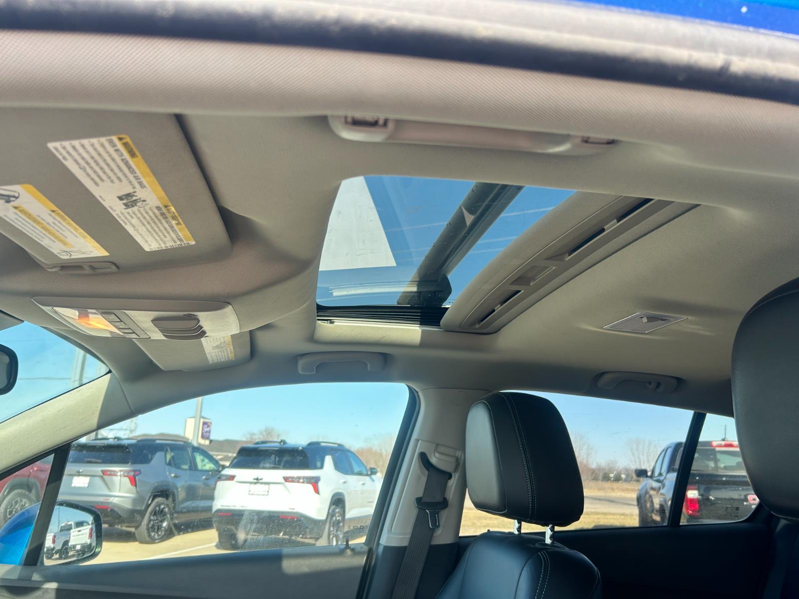 Used 2015 Brilliant Blue Metallic Chevrolet LTZ image 10