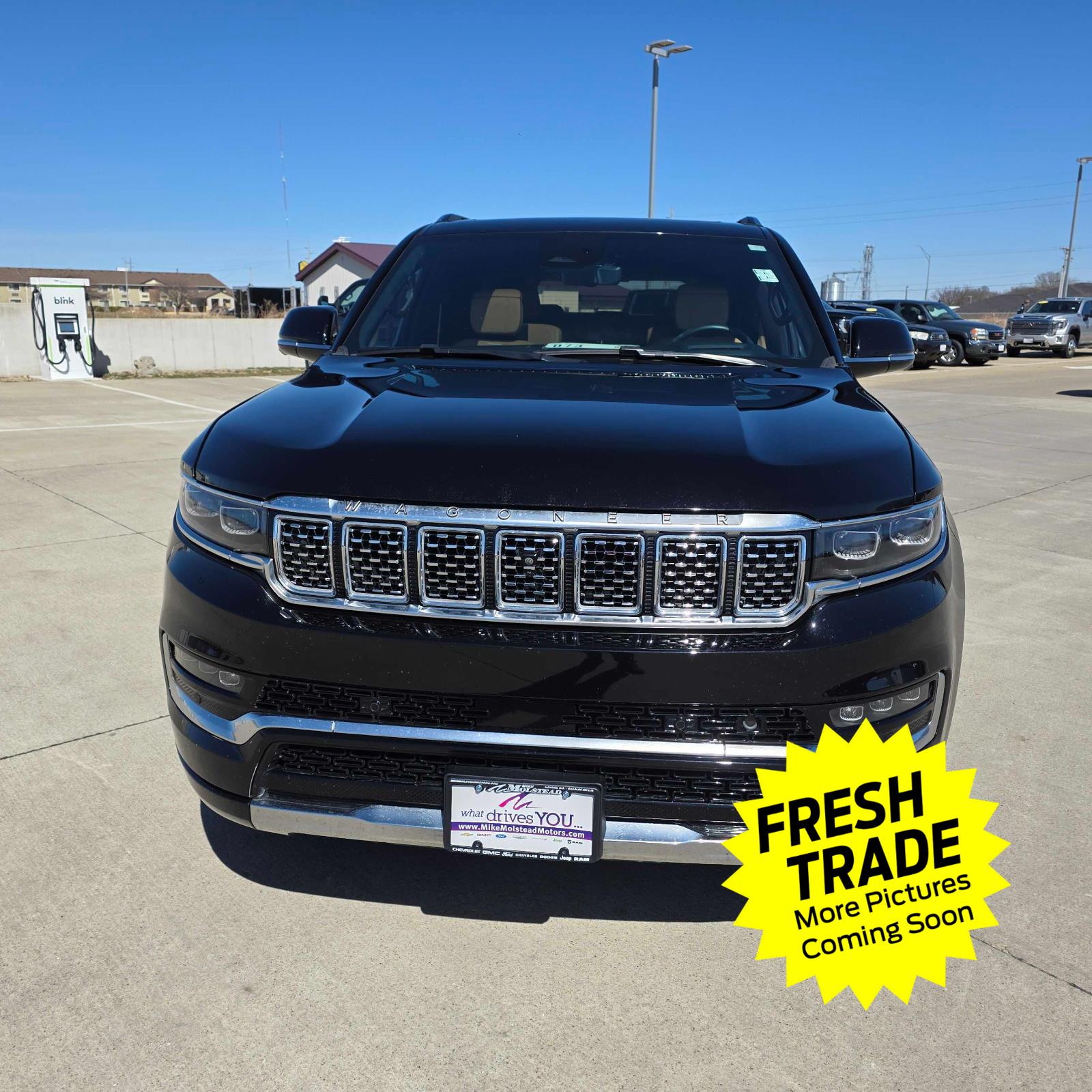 Used 2022 Diamond Black Crystal Pearlcoat Jeep Series III image 3