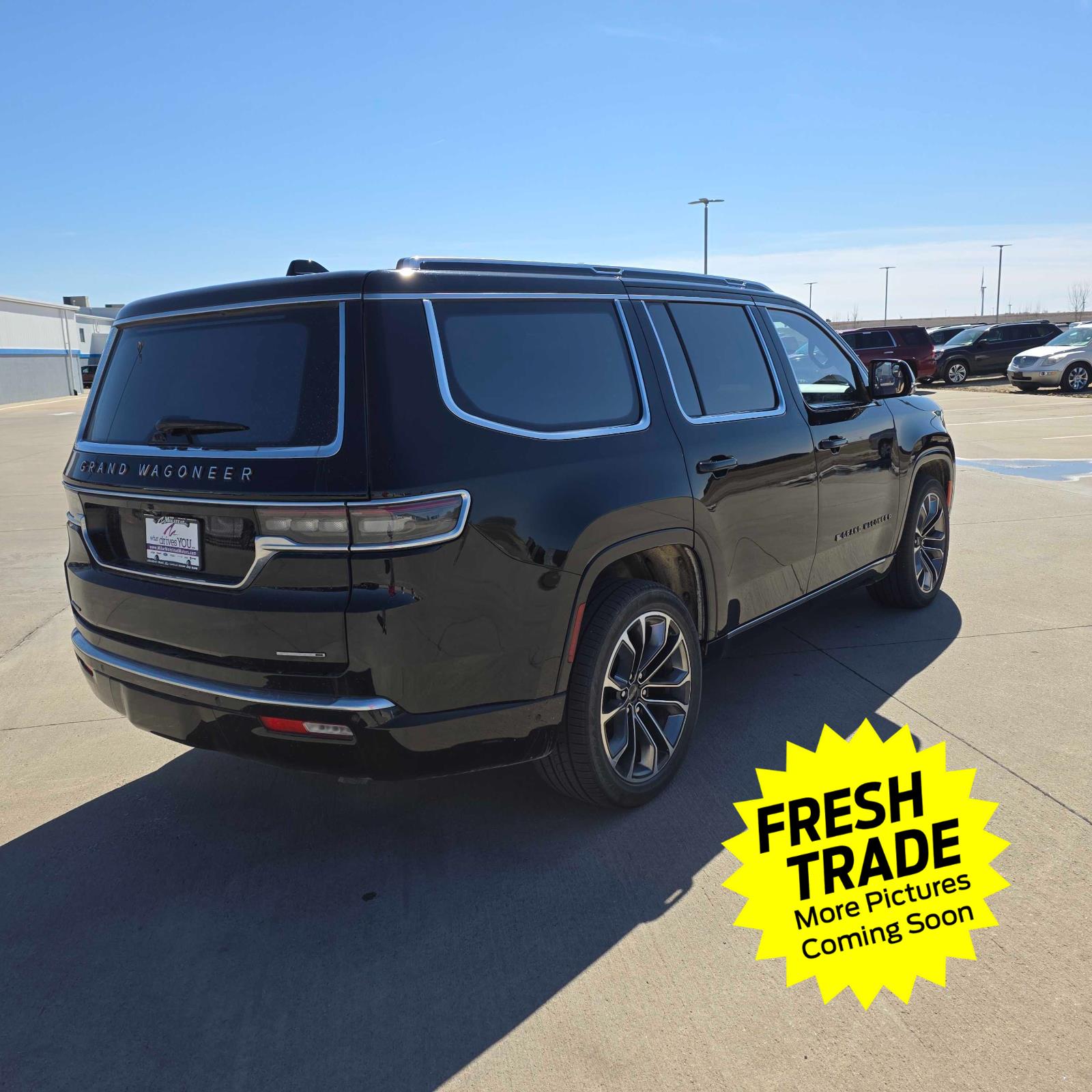 Used 2022 Diamond Black Crystal Pearlcoat Jeep Series III image 6