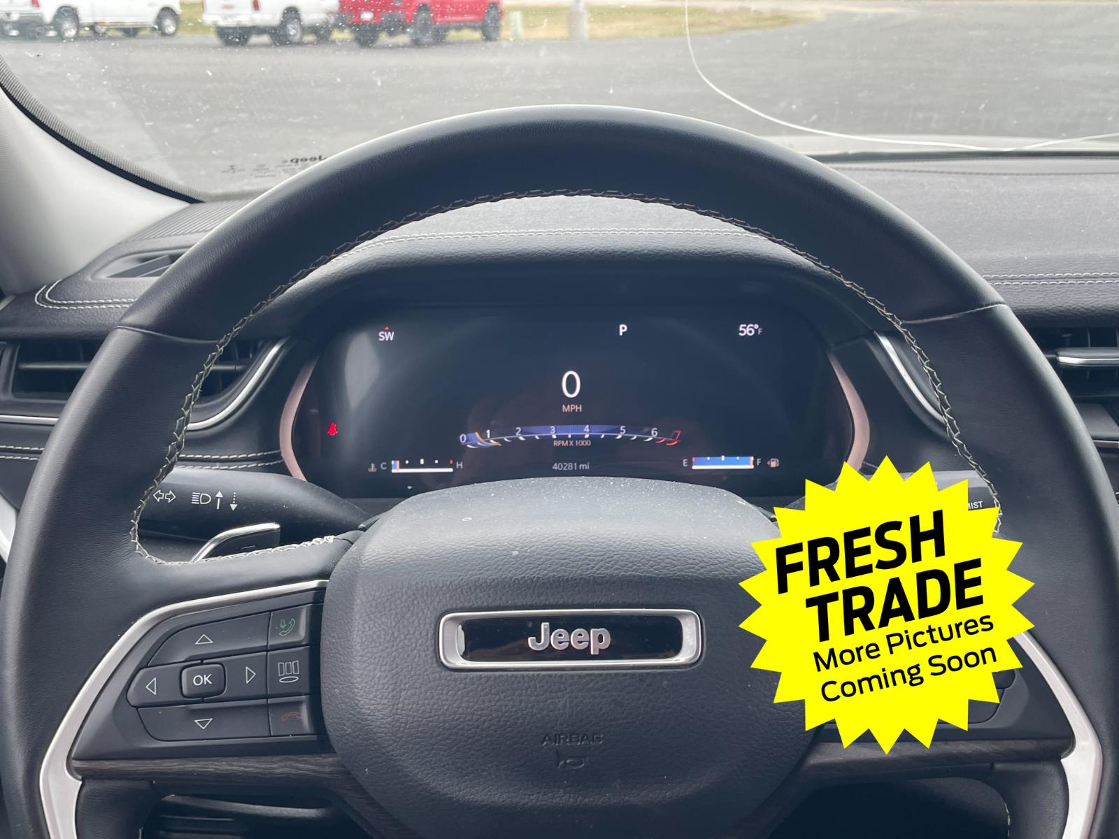 Used 2022 Diamond Black Crystal Pearlcoat Jeep Limited image 10