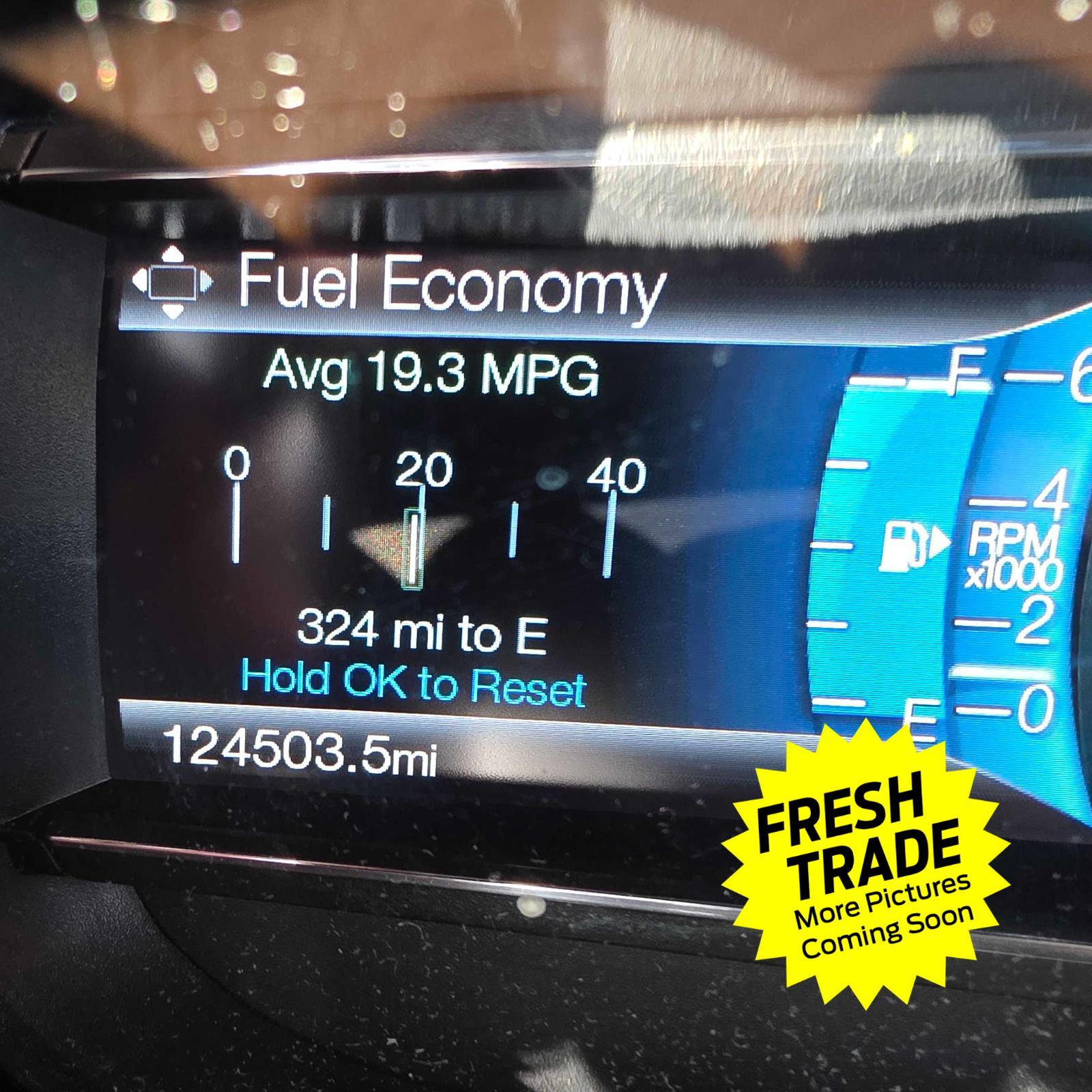 Used 2017 White Platinum Metallic Tri-Coat Ford XLT image 7