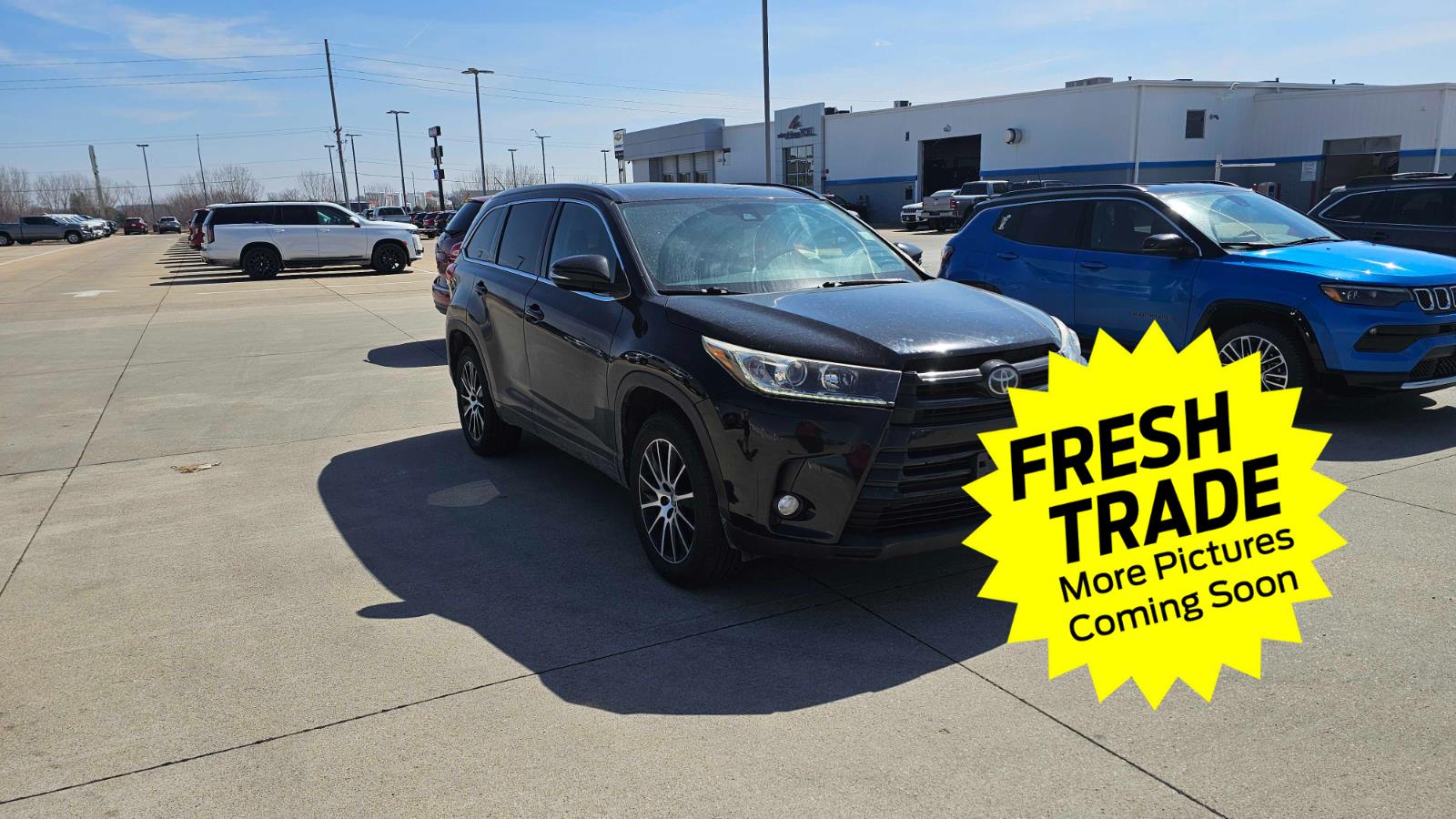 Used 2017 Midnight Black Metallic Toyota SE image 3