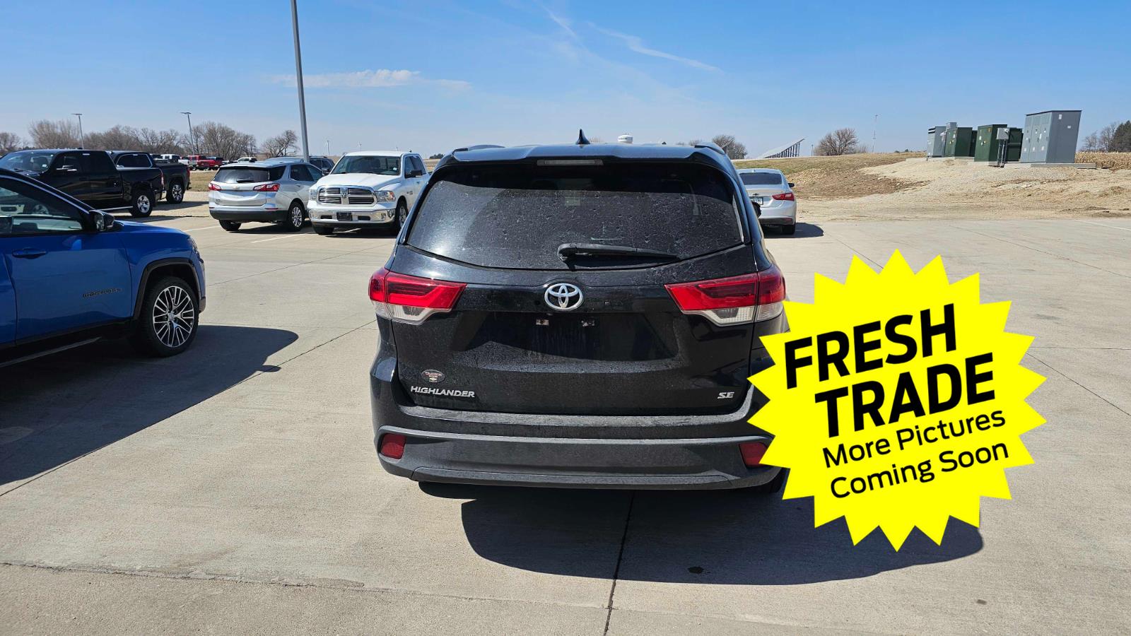 Used 2017 Midnight Black Metallic Toyota SE image 6