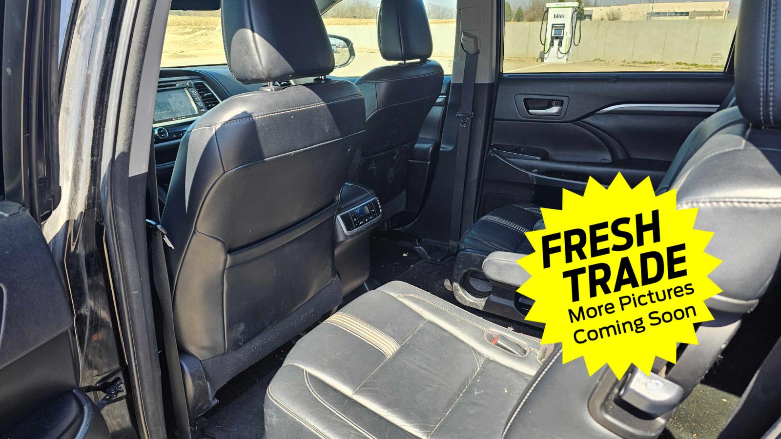 Used 2017 Midnight Black Metallic Toyota SE image 8