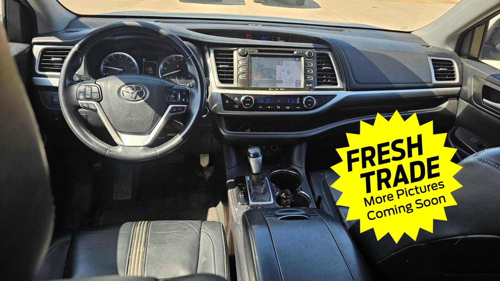 Used 2017 Midnight Black Metallic Toyota SE image 9