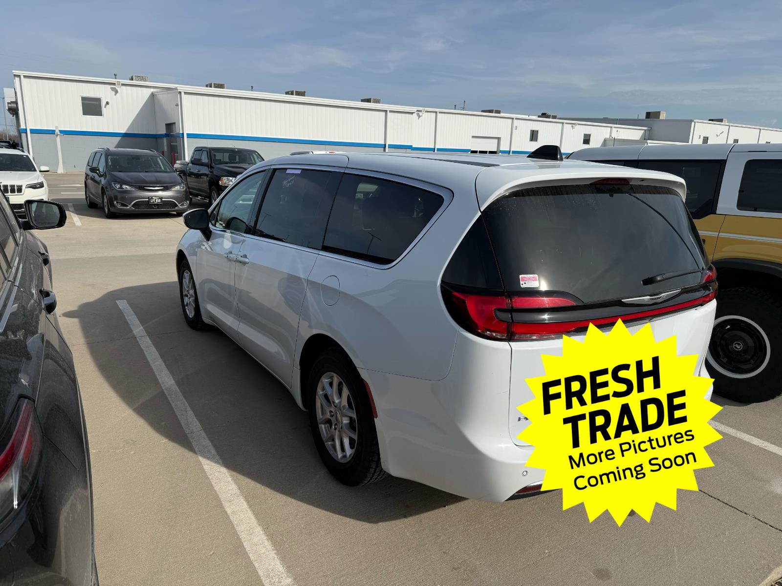 Used 2023 Bright White Clearcoat Chrysler Touring L image 3