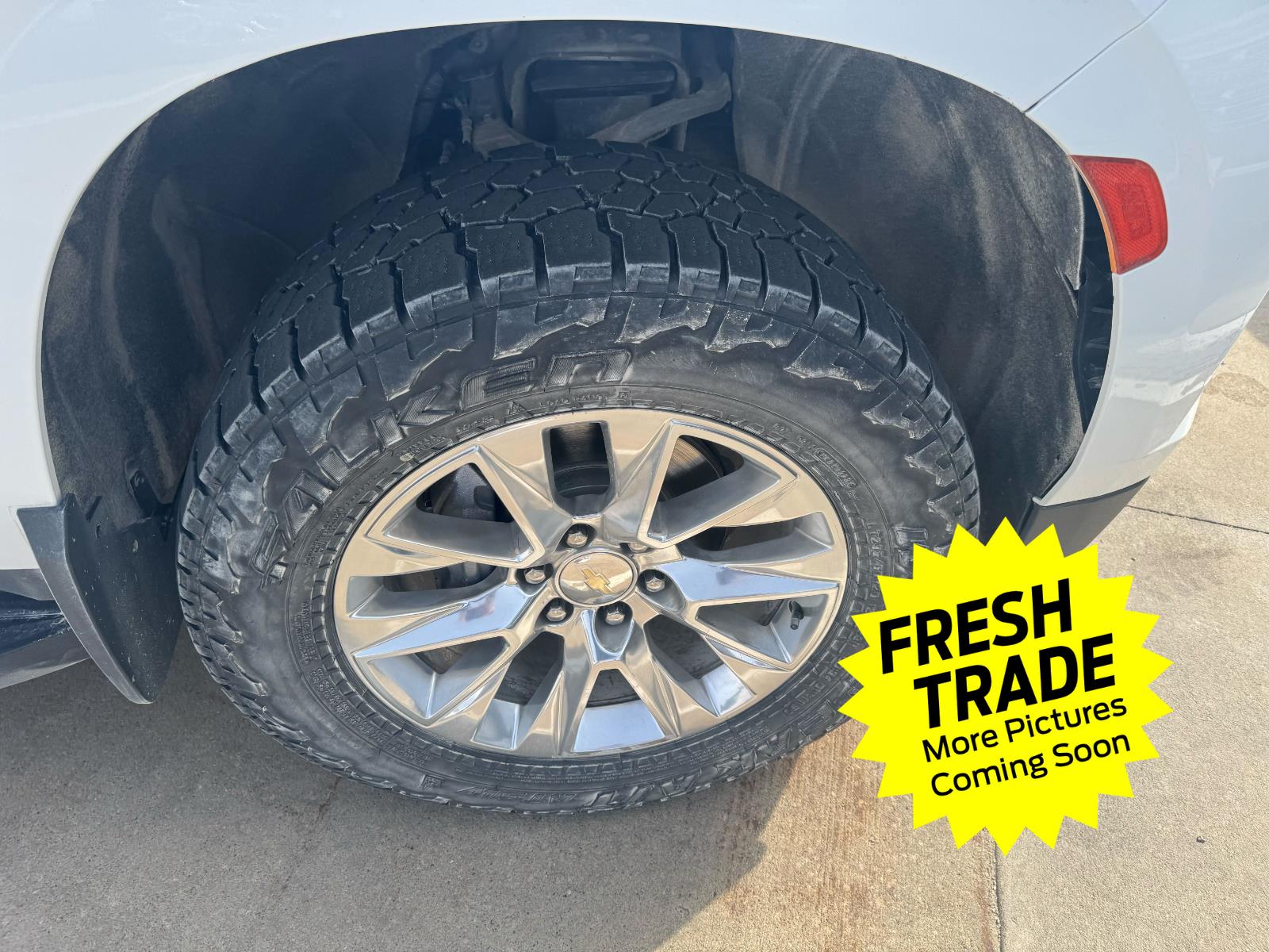 Used 2021 Summit White Chevrolet Premier image 12